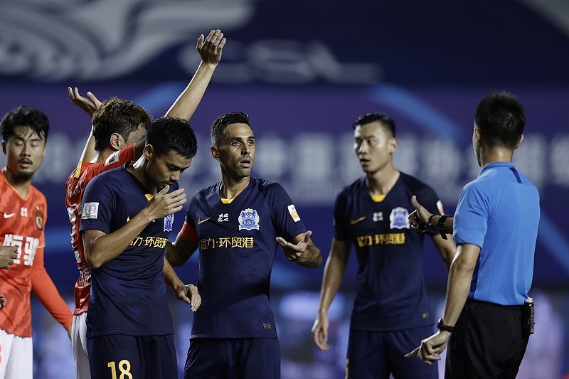 爱游戏官方-包含恒大遭遇强敌，积分榜领先优势有所缩水的词条