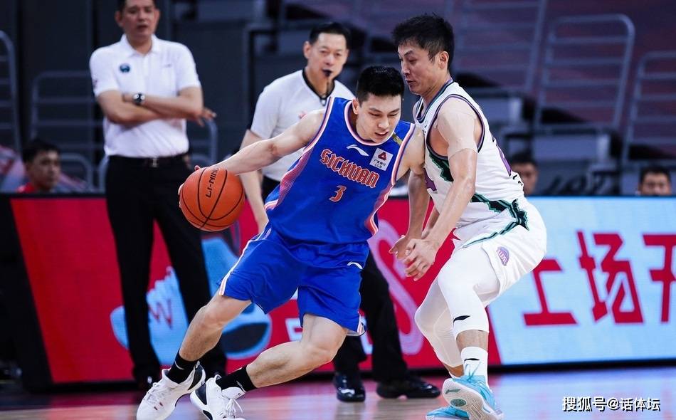 辽宁宏运新援表现出色，助球队走向胜利的简单介绍