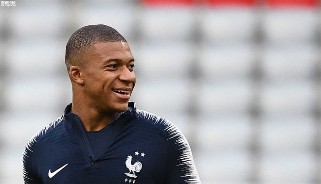 拜仁慕尼黑乌姆蒂蒂伤情公布的简单介绍 拜仁慕尼黑乌姆蒂蒂伤情公布的简单介绍