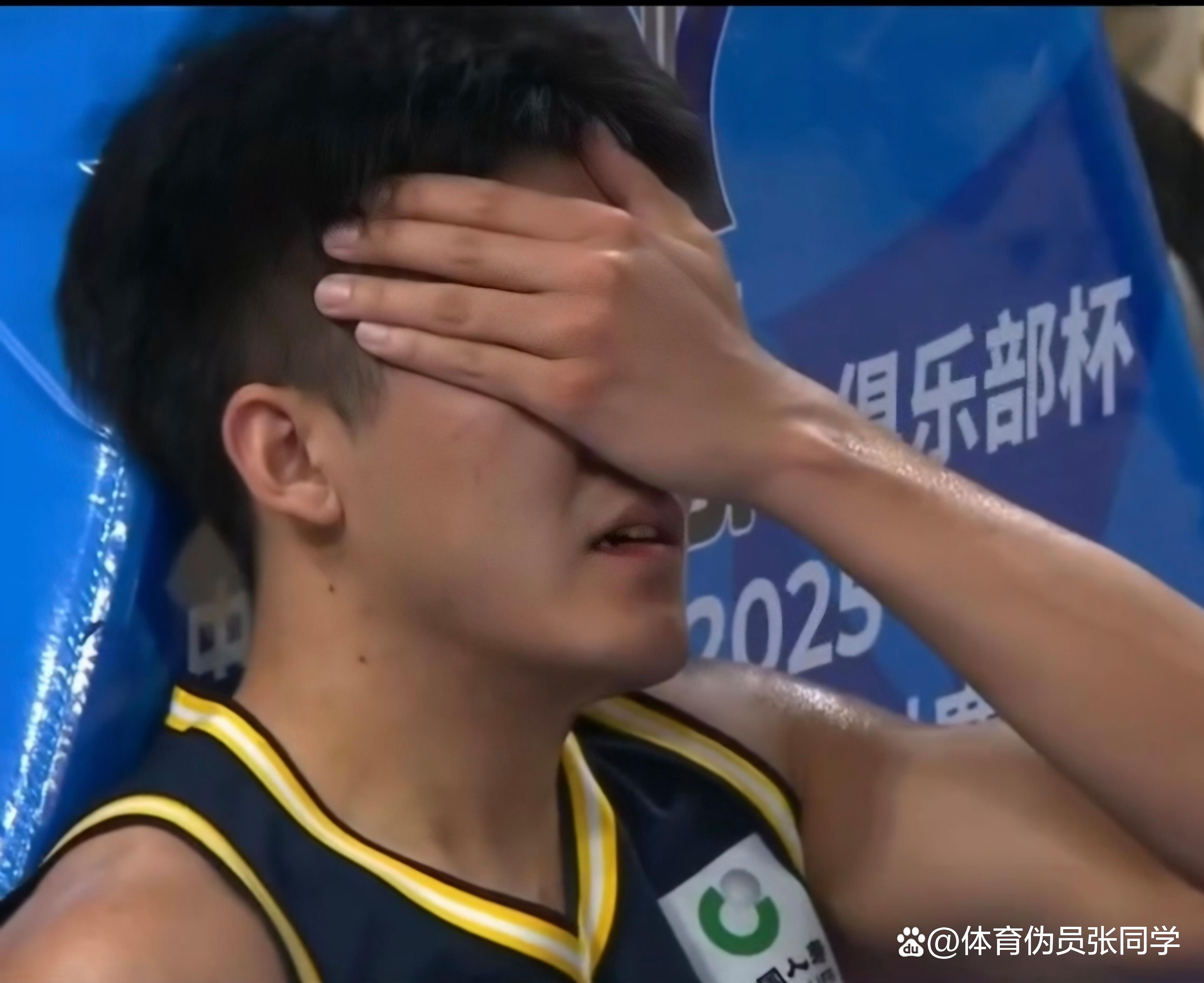 关于天津队主场遭遇惨败，主帅面临压力的信息