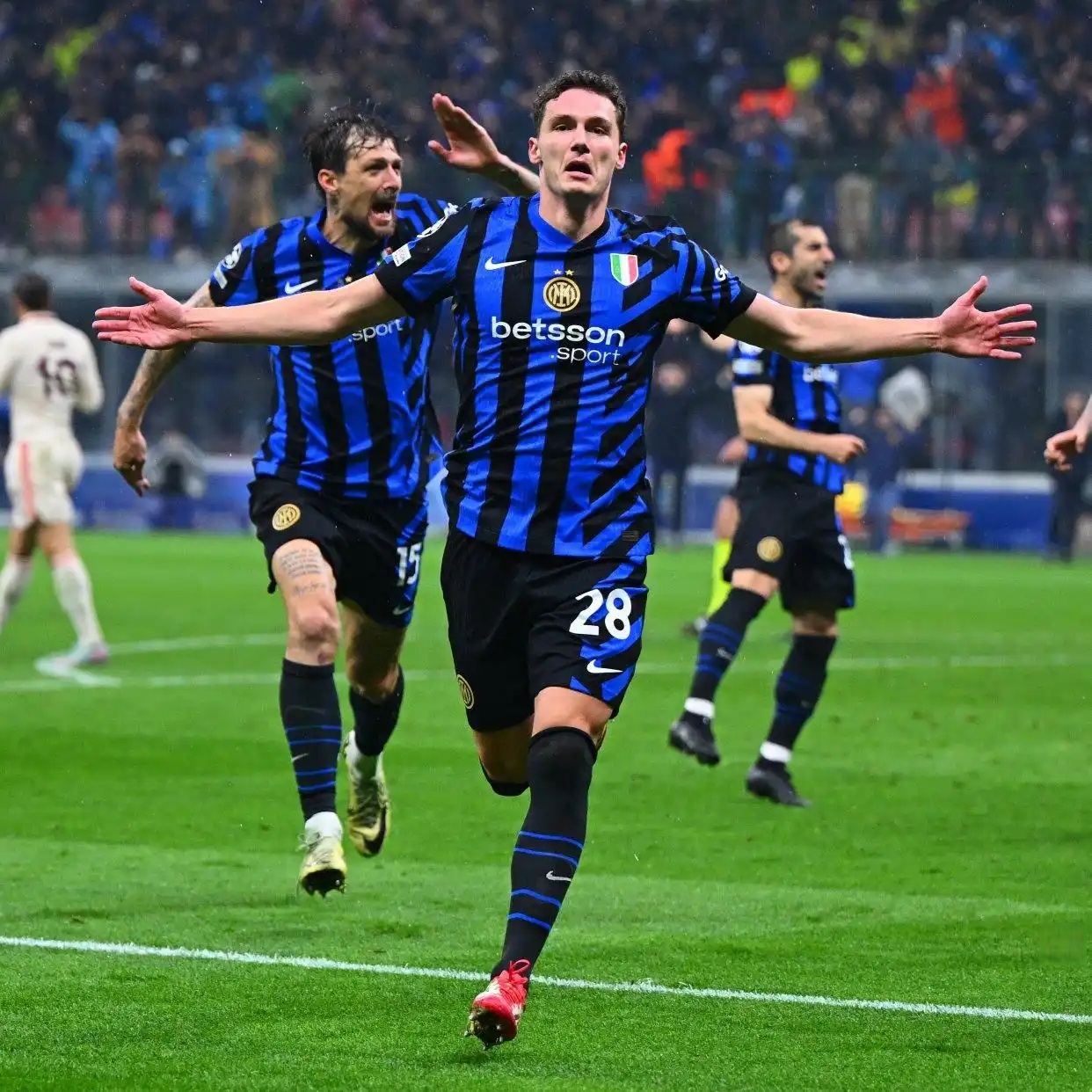 拜仁慕尼黑横扫对手,德国劲旅逐梦顶级赛事的简单介绍 拜仁慕尼黑横扫对手,德国劲旅逐梦顶级赛事的简单介绍