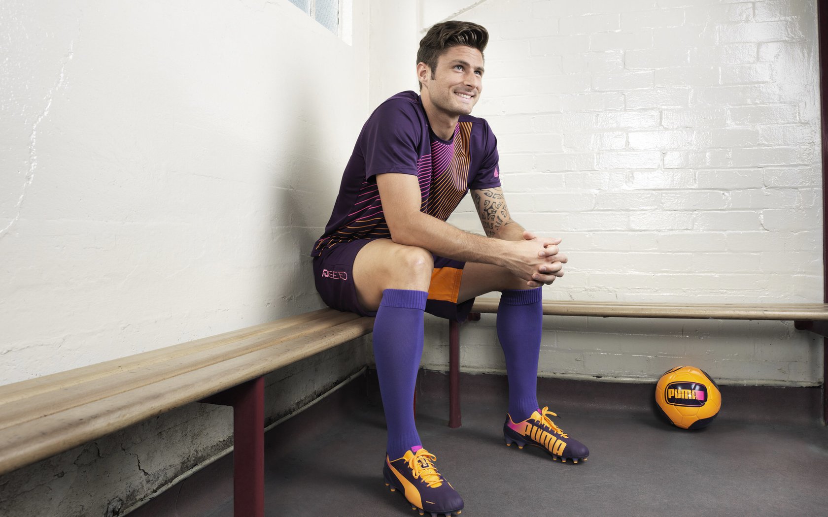 从威尔士到米兰城，巴斯托尼如何用一波带走的哲学接管欧冠之夜